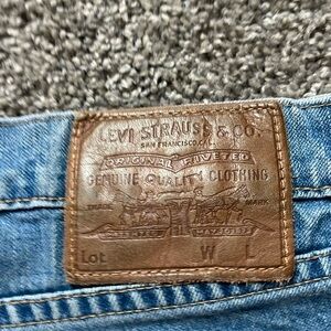 VINTAGE LEVI WOMENS JEANS WAIST 36 LENGTH 30